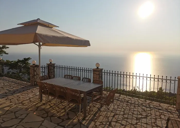 Lefkada Sunset 别墅 *